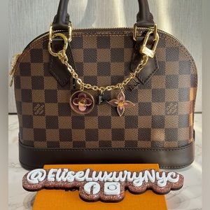 ❌SOLD❌Authentic Louis Vuitton Bag Chain Charm